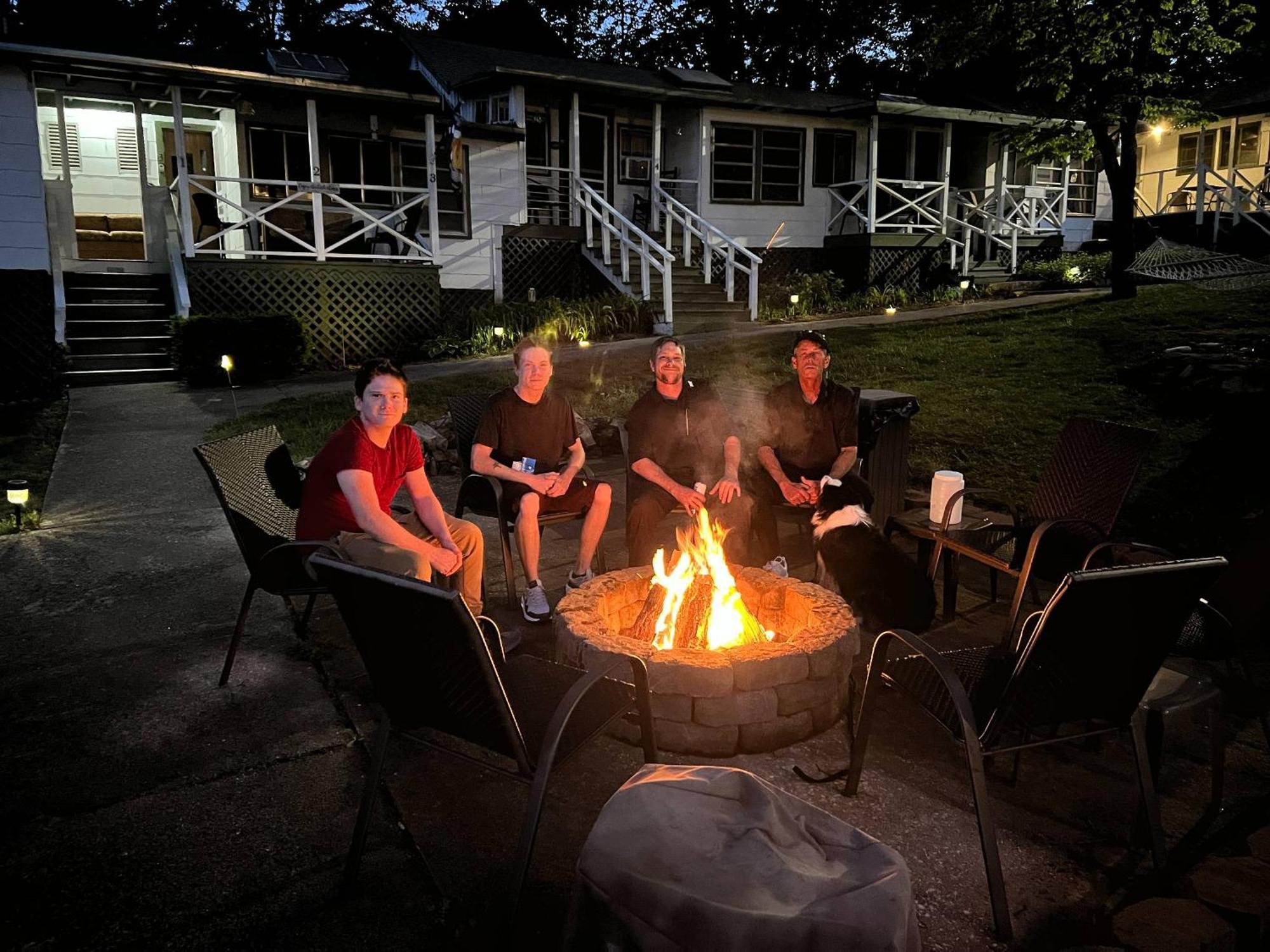 Mountain Lake Cottages Hendersonville Exterior foto